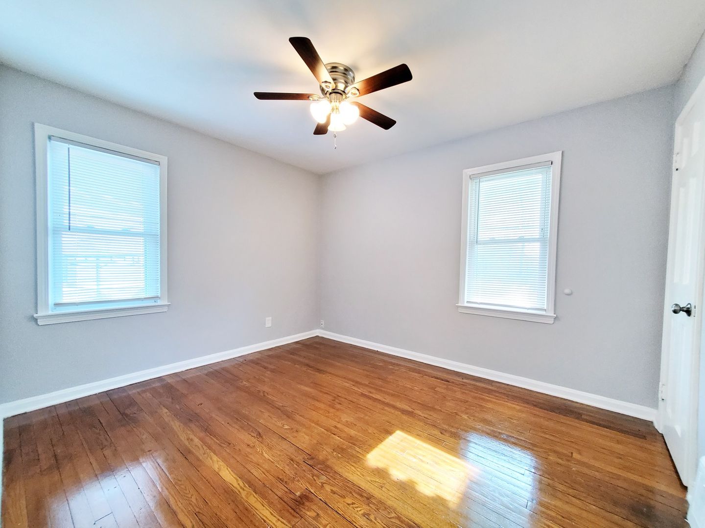 3 Bed – 2 Full Bath Cape Cod for Rent! Image