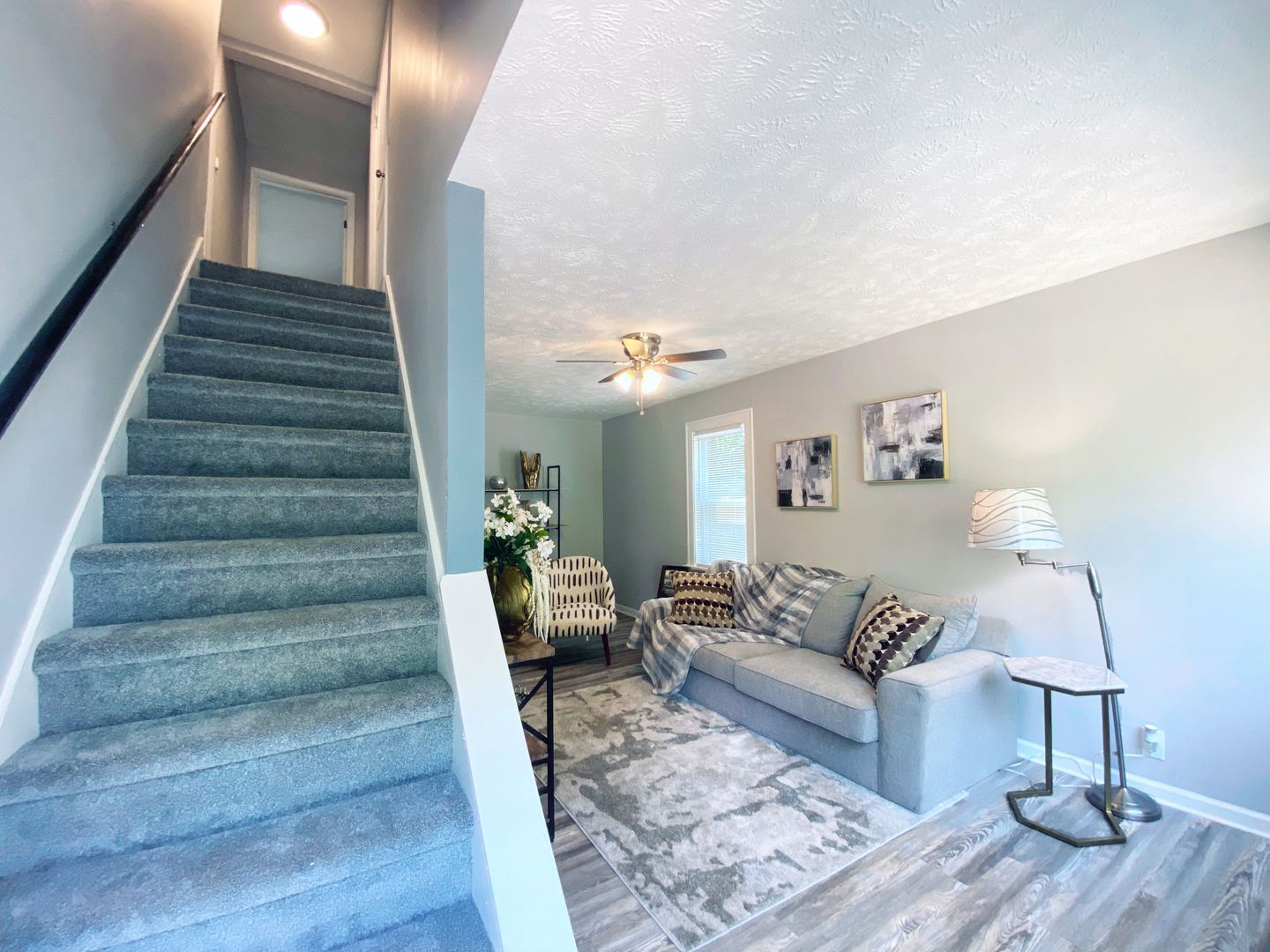 3 Bed and 1 Bath Colonial for Rent in Oakwood Villiage! Image