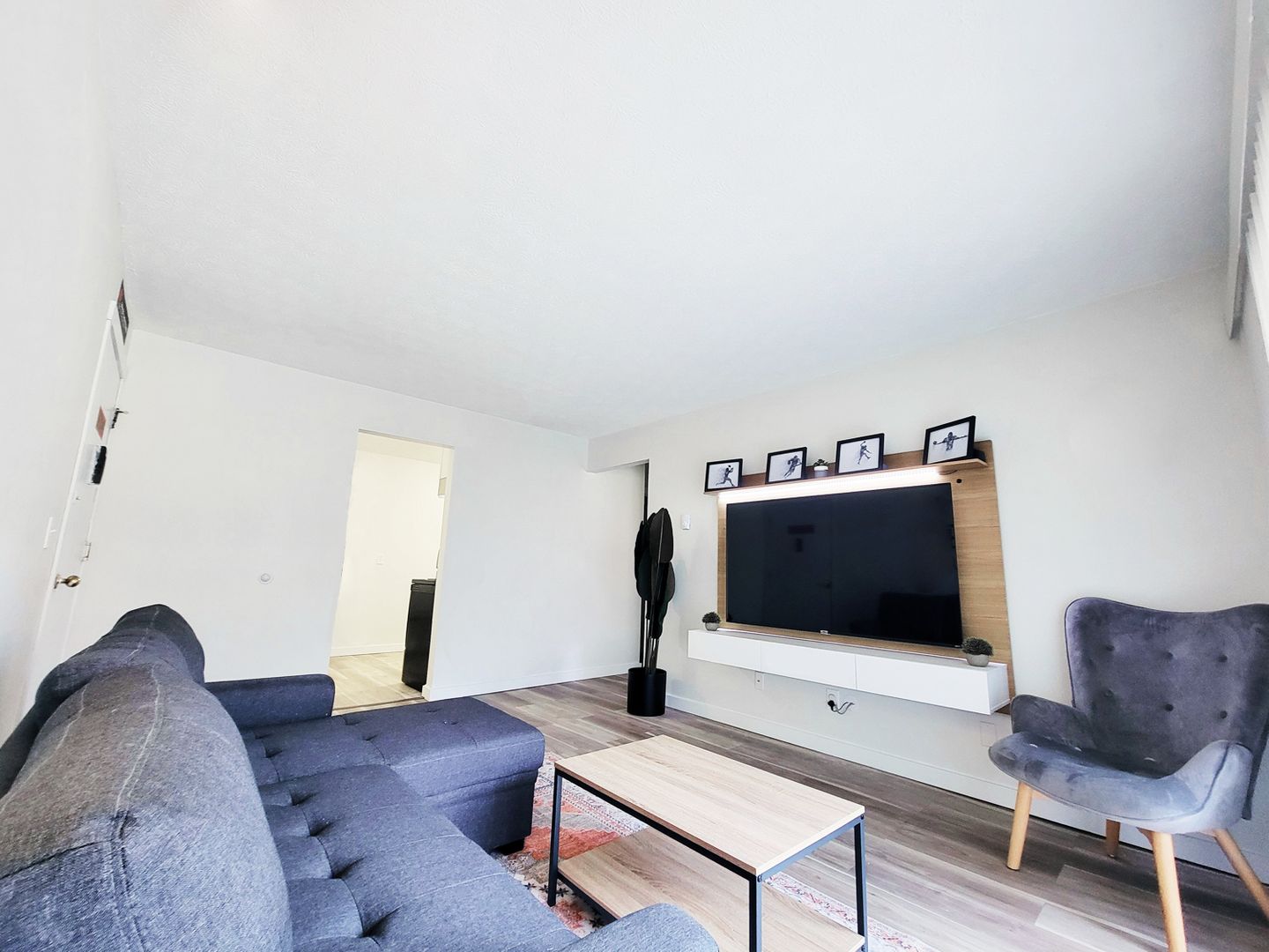 For Rent 33