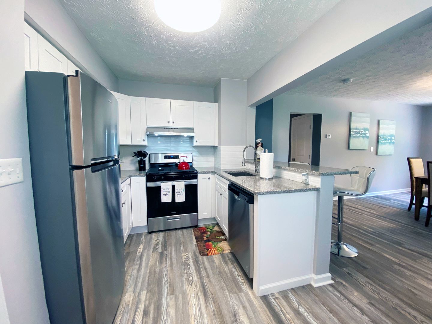 3 Bed and 1 Bath Colonial for Rent in Oakwood Villiage! Image