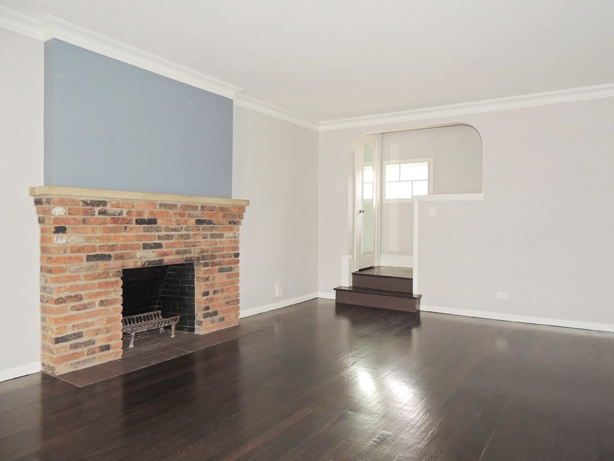 Updated 3 Bedroom – 1.5 Bathroom Cleveland Hts. Colonial for Rent! Image