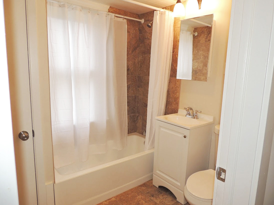 2 Bedroom – 1 Bathroom – Second Floor Unit Available | Completely Updated! Image