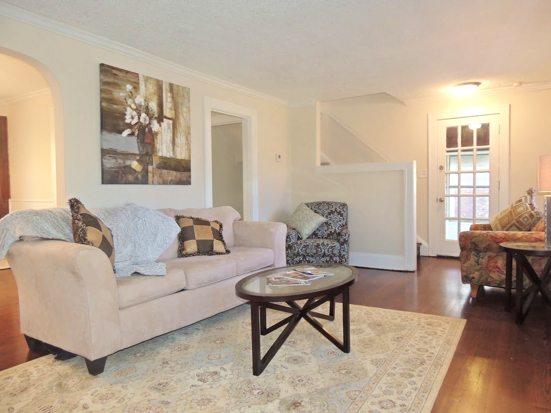 Move-In Ready! 3 Bed – 1 Bath Colonial for Rent in Cleveland Heights! Image
