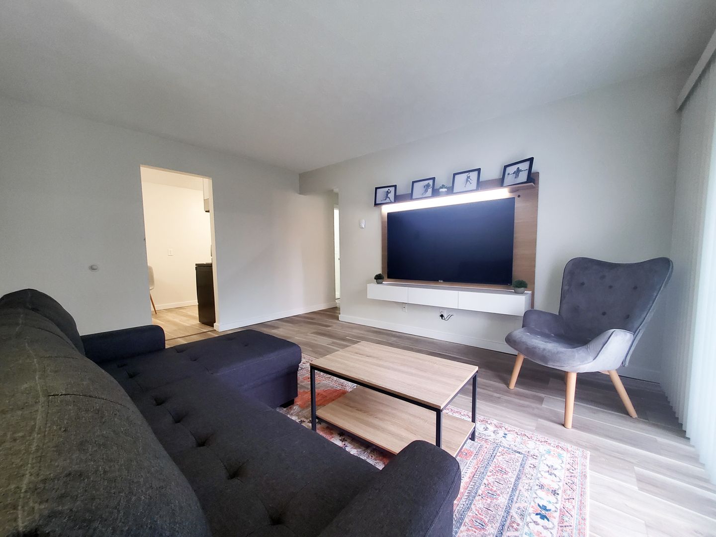Newly Renovated Apartment 1 Bed/1Bath Image
