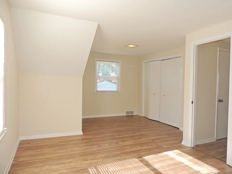 Recently & Completely Renovated 4 Bed – 2 Bath Cape Cod for Rent! Image