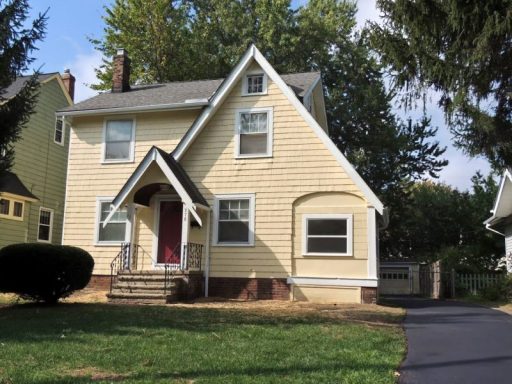 Move-In Ready! 3 Bed – 1 Bath Colonial for Rent in Cleveland Heights!