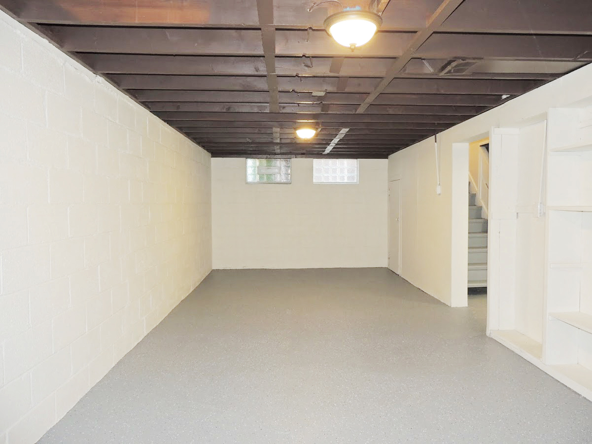 3 Bed – 1 Full Bath Cape Cod for Rent in Euclid | Unbelievably Beautiful! Image