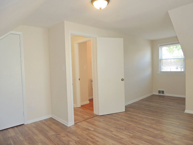 Recently & Completely Renovated 4 Bed – 2 Bath Cape Cod for Rent! Image
