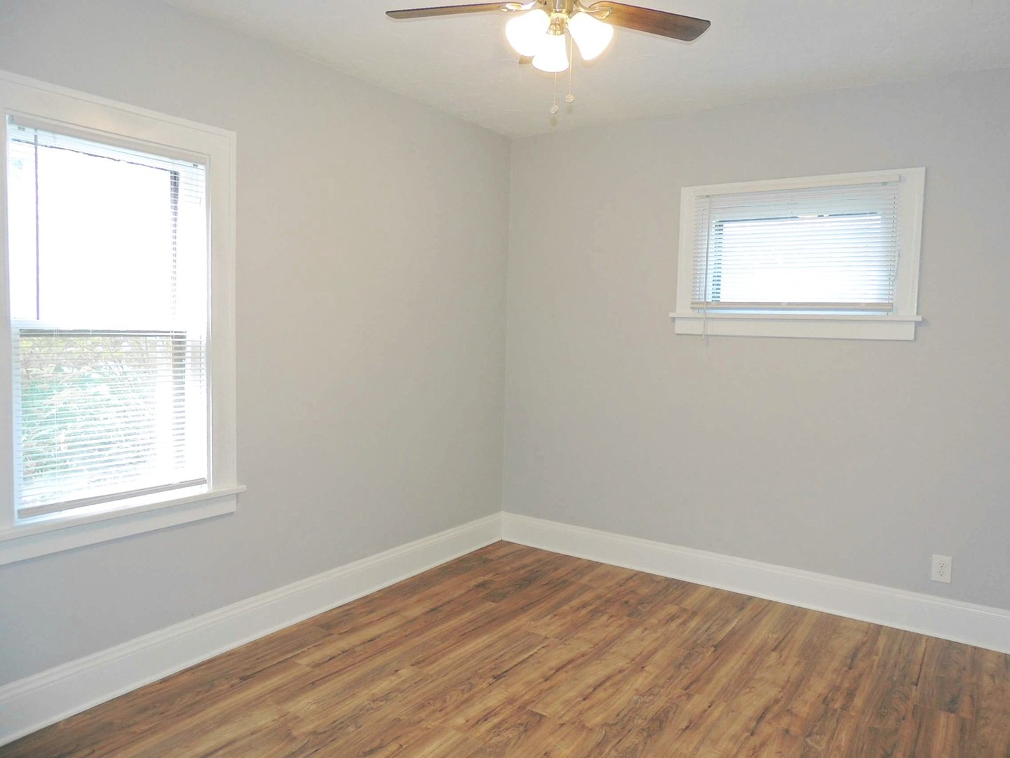 2 Bed – 1 Bath Move-In Ready 1st-Floor Unit for Rent in Shaker Heights! Image