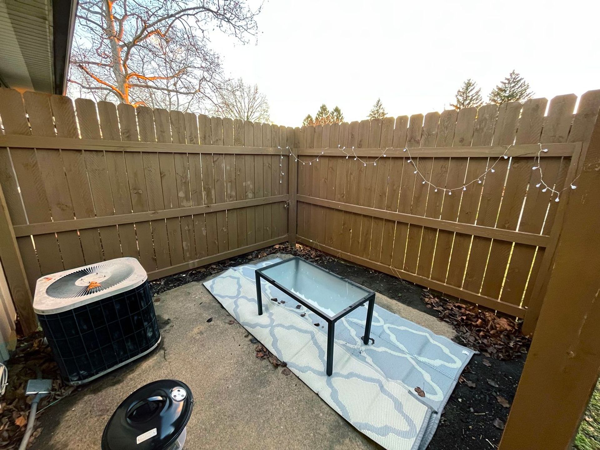 Studio Apartment with 1 Bath for Rent | Entirely Renovated Image