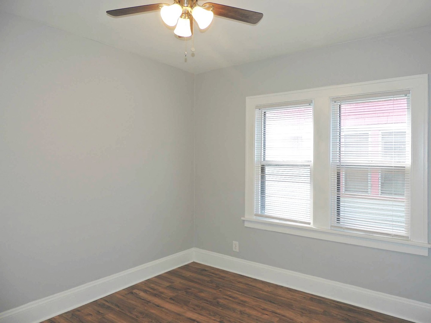 2 Bed – 1 Bath Move-In Ready 1st-Floor Unit for Rent in Shaker Heights! Image