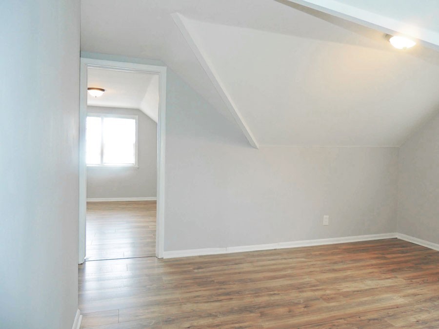 3 Bed – 1 Bath Cape Code for Rent in Maple Heights! Image