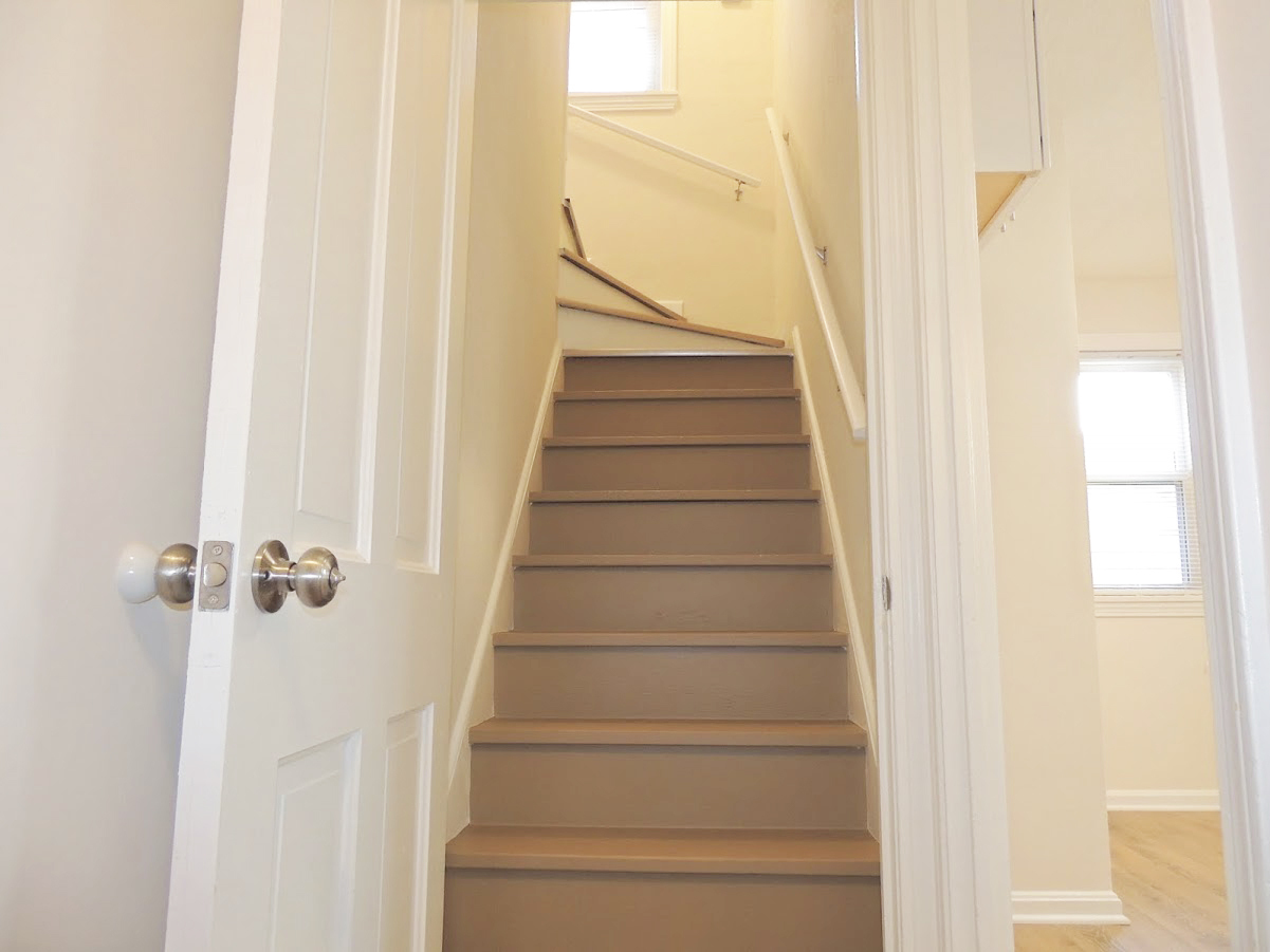 3 Bed – 1 Full Bath Cape Cod for Rent in Euclid | Unbelievably Beautiful! Image