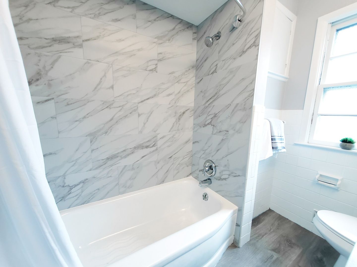 Newly Renovated 3 Bed – 1.5 Bath Ranch available for Rent in Maple Hts! Image