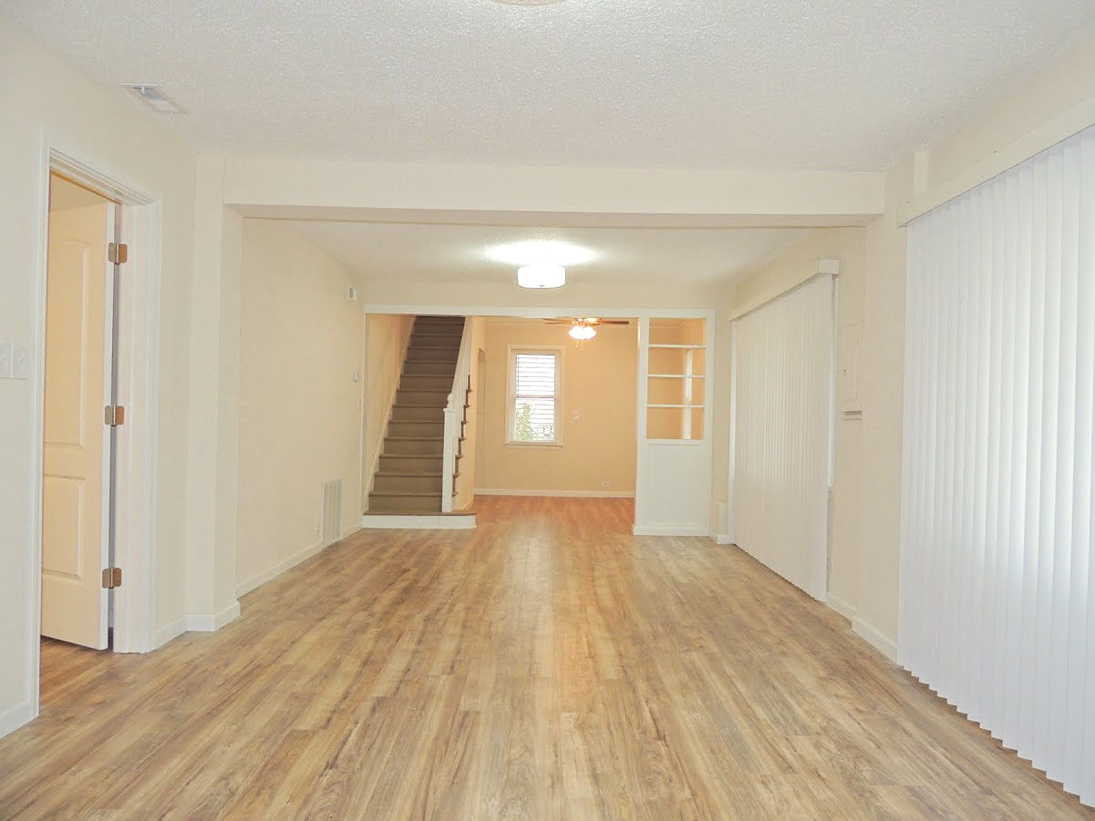 3 Bed – 1.5 Bath Bungalow for Rent in Eastlake | Enchanting! Image