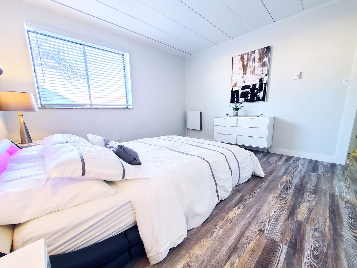 1 Bed and 1 Bath Apartments for Rent in Cleveland | Newly Renovated Image