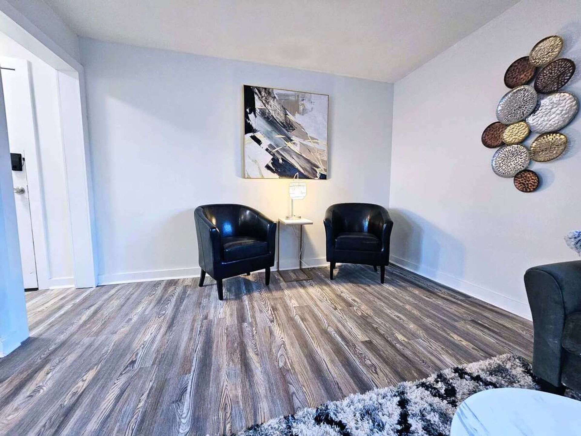 1 Bed and 1 Bath Apartments for Rent in Shaker Heights | Newly Renovated Image