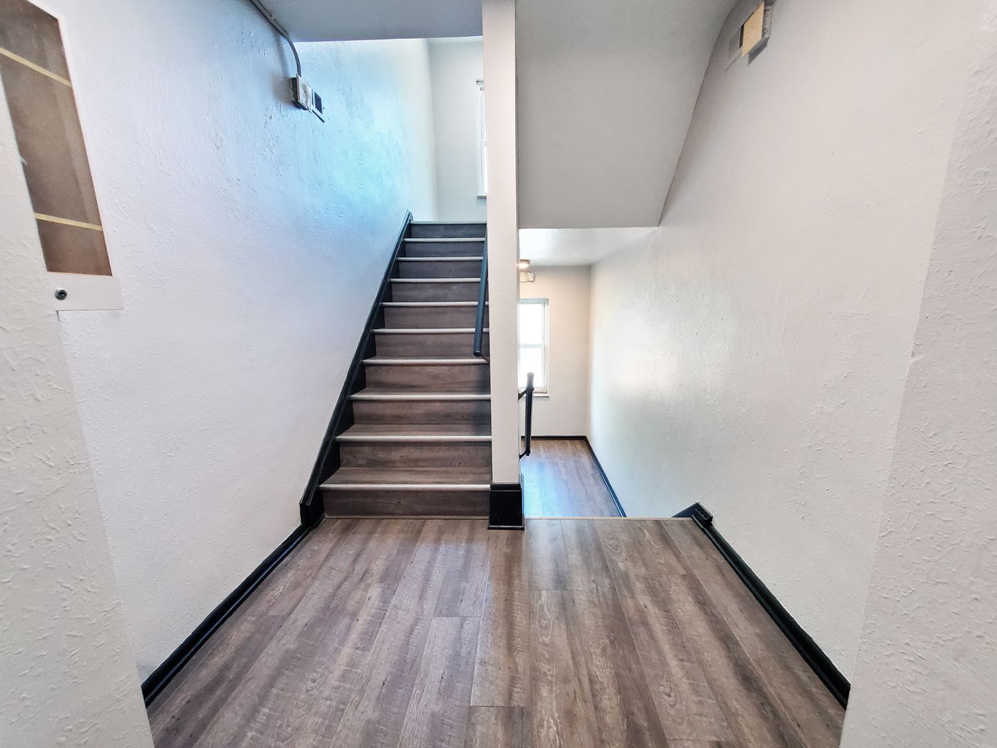 2 Bed – 1 Bath Apartments for Rent in Maple Heights | Fully Updated! Image