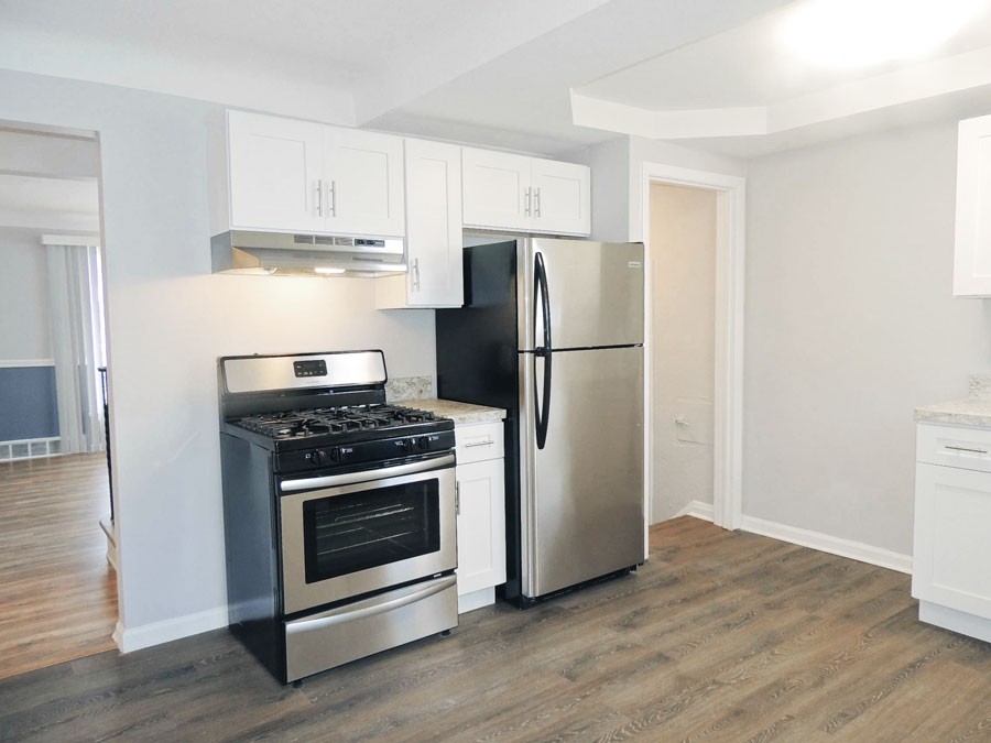 3 Bed – 1 Bath Cape Code for Rent in Maple Heights! Image