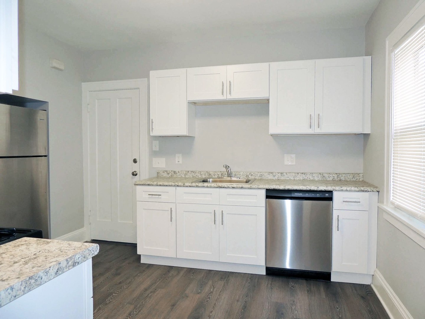 2 Bed – 1 Bath Move-In Ready 1st-Floor Unit for Rent in Shaker Heights! Image