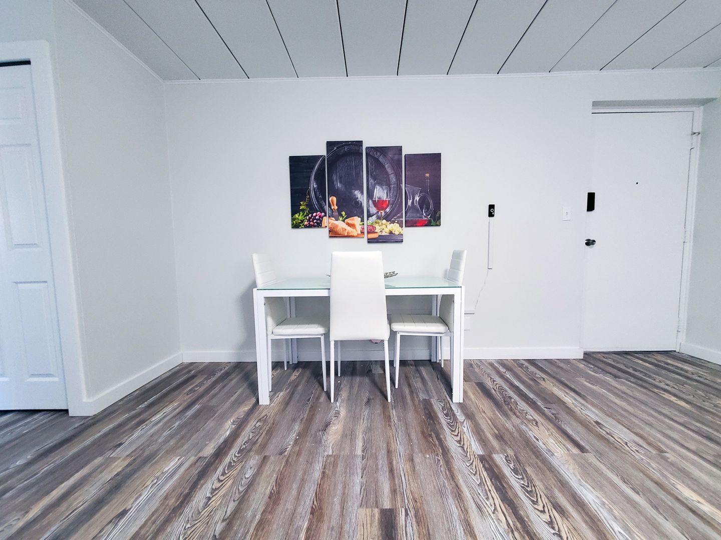 1 Bed and 1 Bath Apartments for Rent in Cleveland | Newly Renovated Image