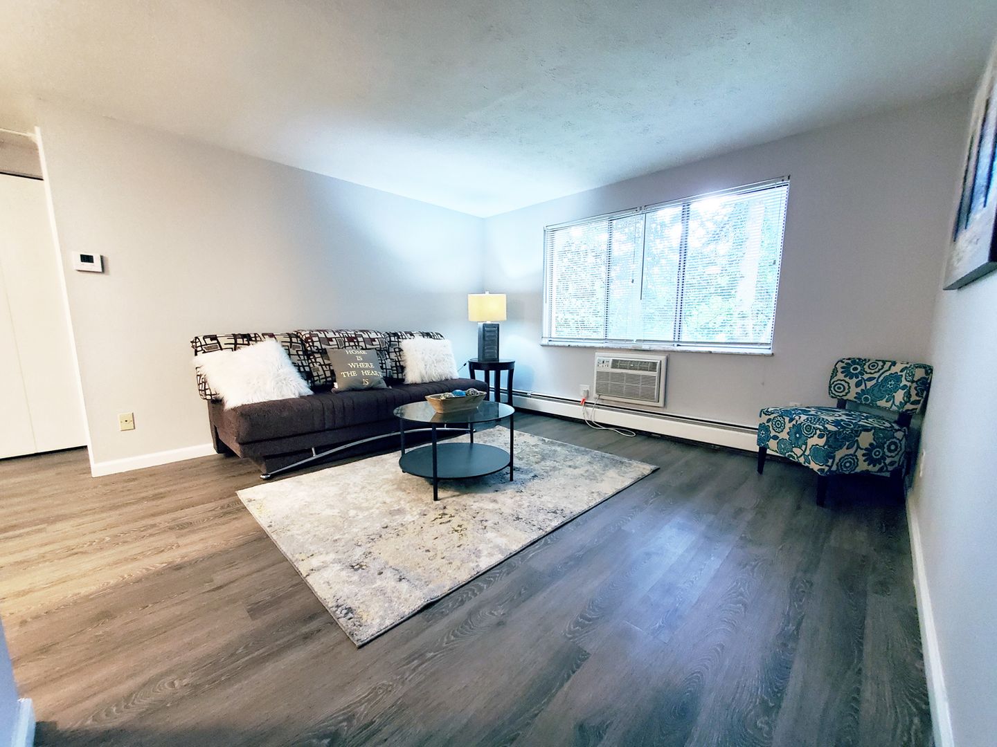 1 Bedroom Apartment Units for Rent Image