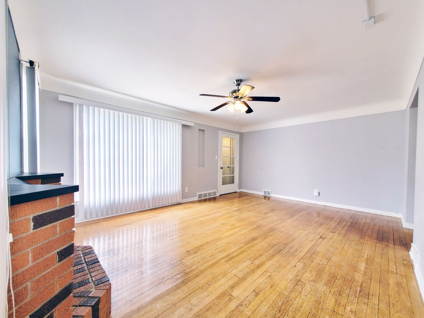 3 Bed – 1.5 Bath Cape Cod for Rent! Image