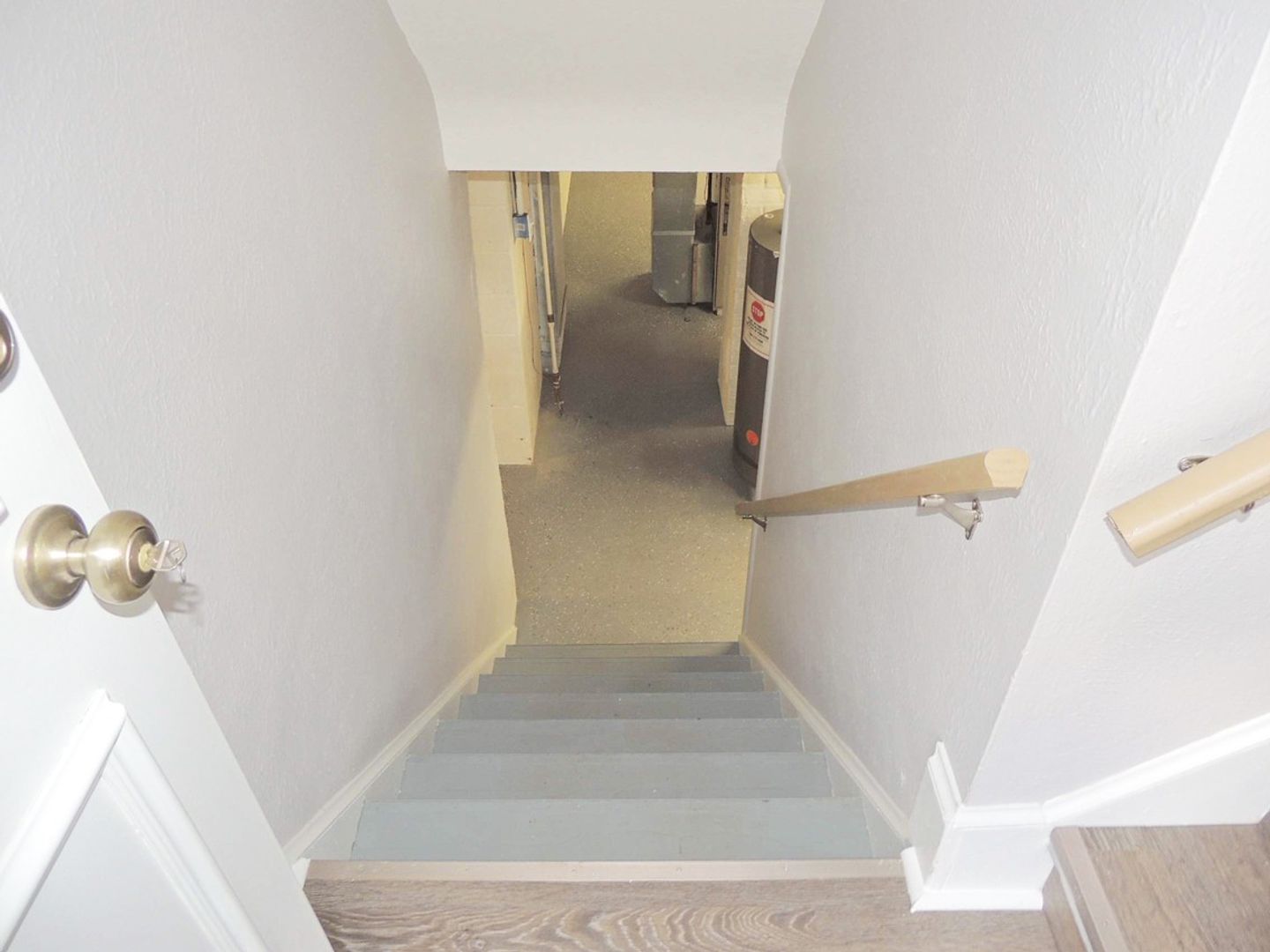 3 Bed – 1.5 Bath Cape Cod for Rent! Image