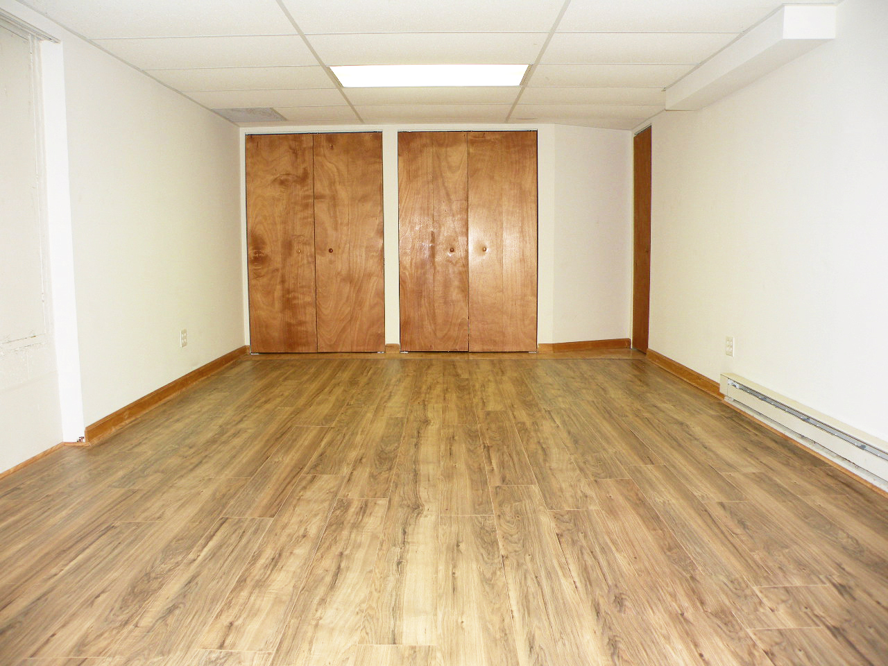 4 Bed- 3 Full Bath Cape Cod for Rent! Image
