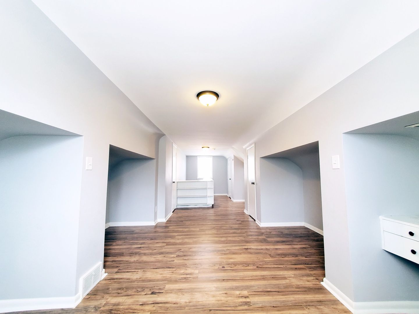 3 Bed – 1.5 Bath Cape Cod for Rent! Image