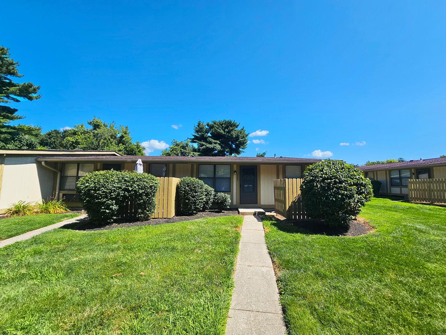 1 Bed and 1 Bath Apartments with In-Unit Laundry for Rent | Entirely Renovated Image