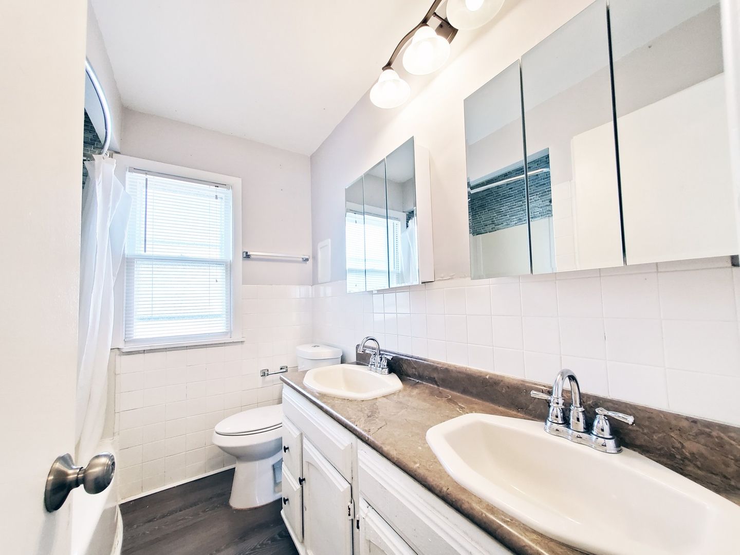 3 Bed – 1.5 Bath Cape Cod for Rent! Image