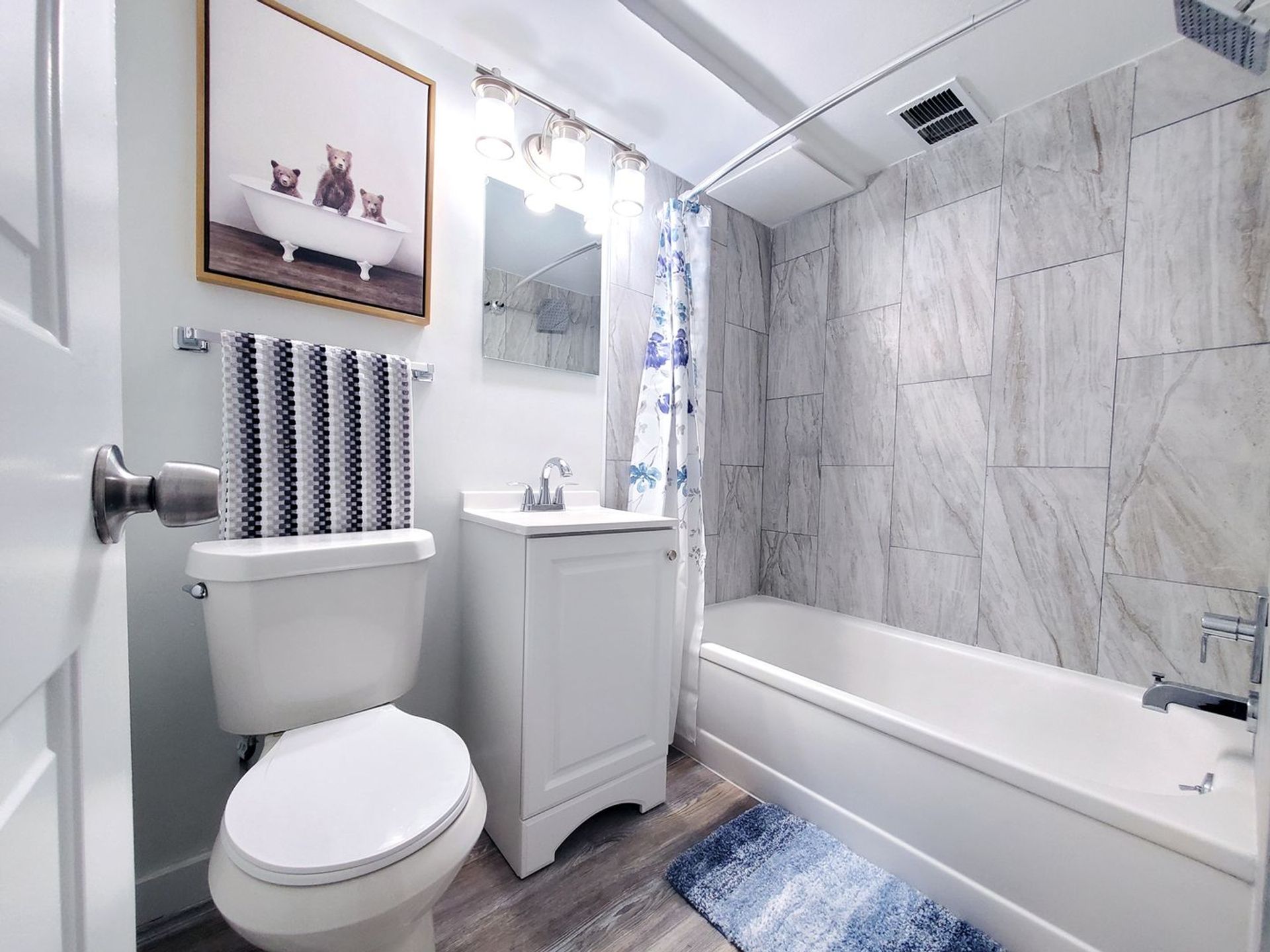 2 Bed and 1 Bath Apartments for Rent | Entirely Renovated Image