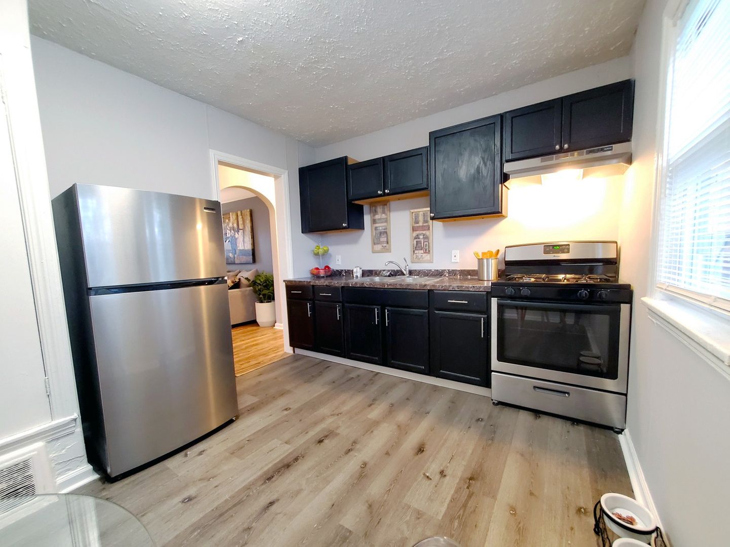 3 Bed – 1.5 Bath Cape Cod for Rent Image