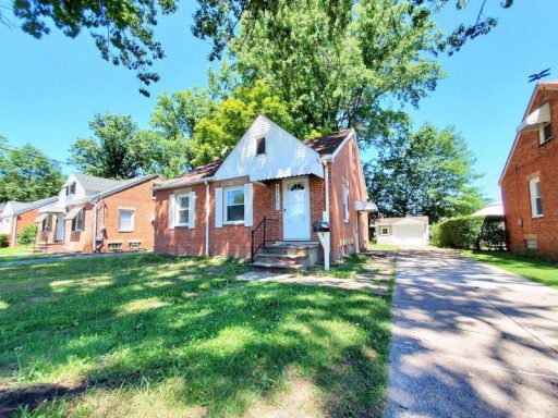 3 Bed – 1.5 Bath Cape Cod for Rent