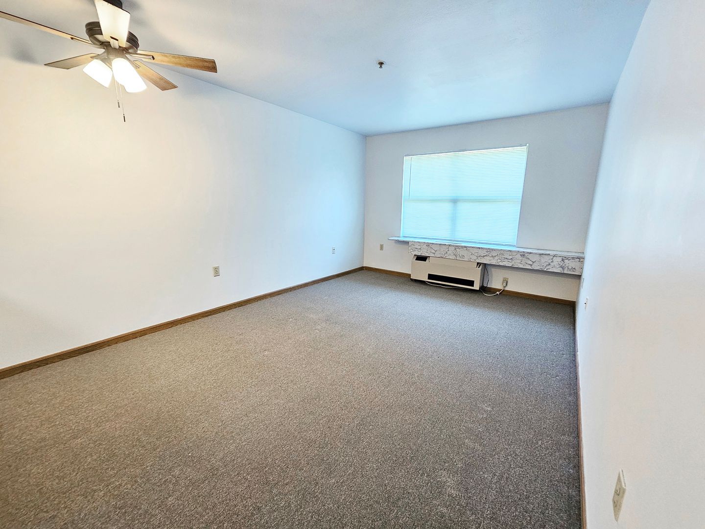 Elegant 2-Bedroom & 1-Bathroom Apartment in Ascension Village Image