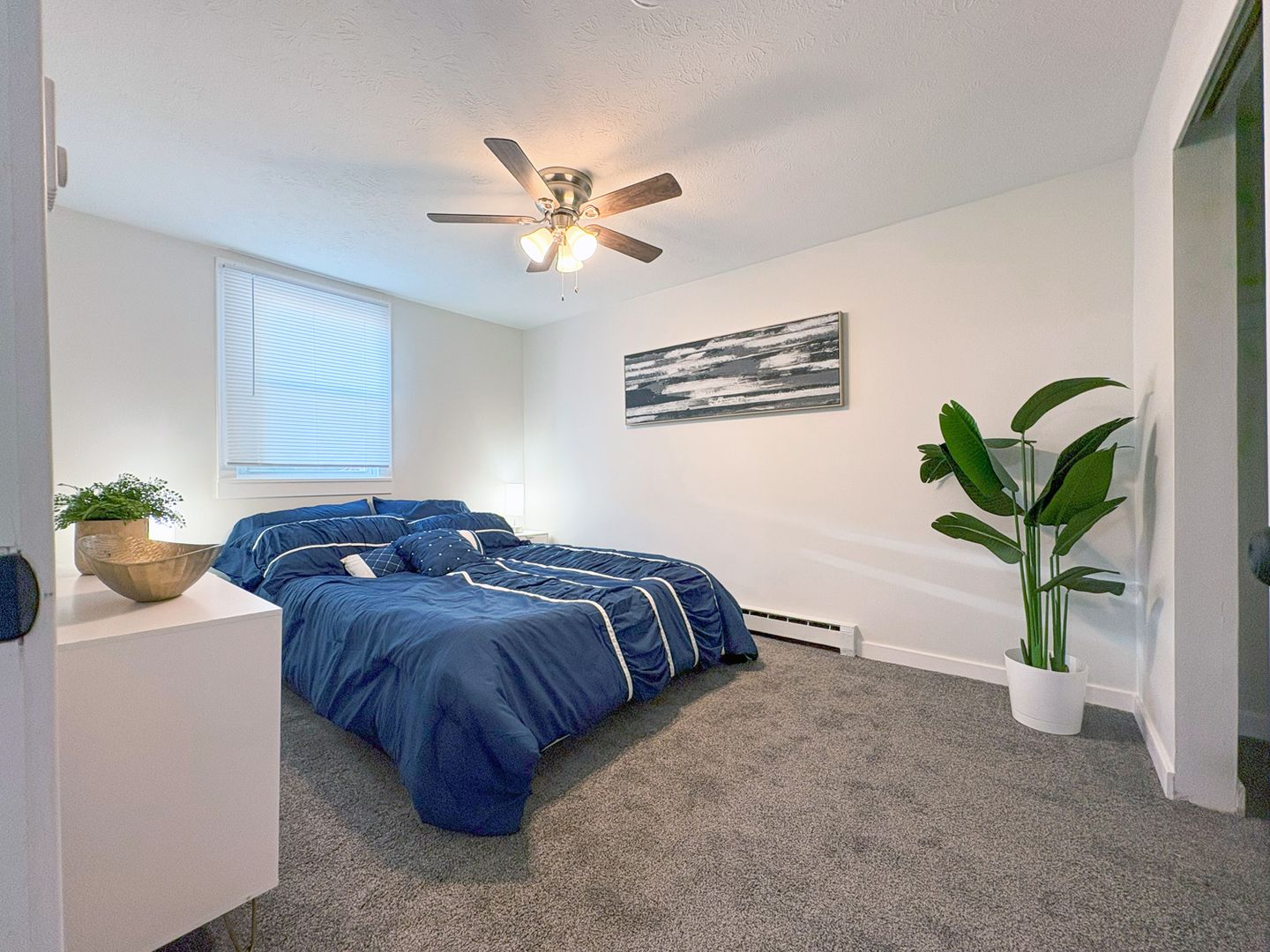 1 Bed and 1 Bath Apartments for Rent in Canton | Newly Renovated Image