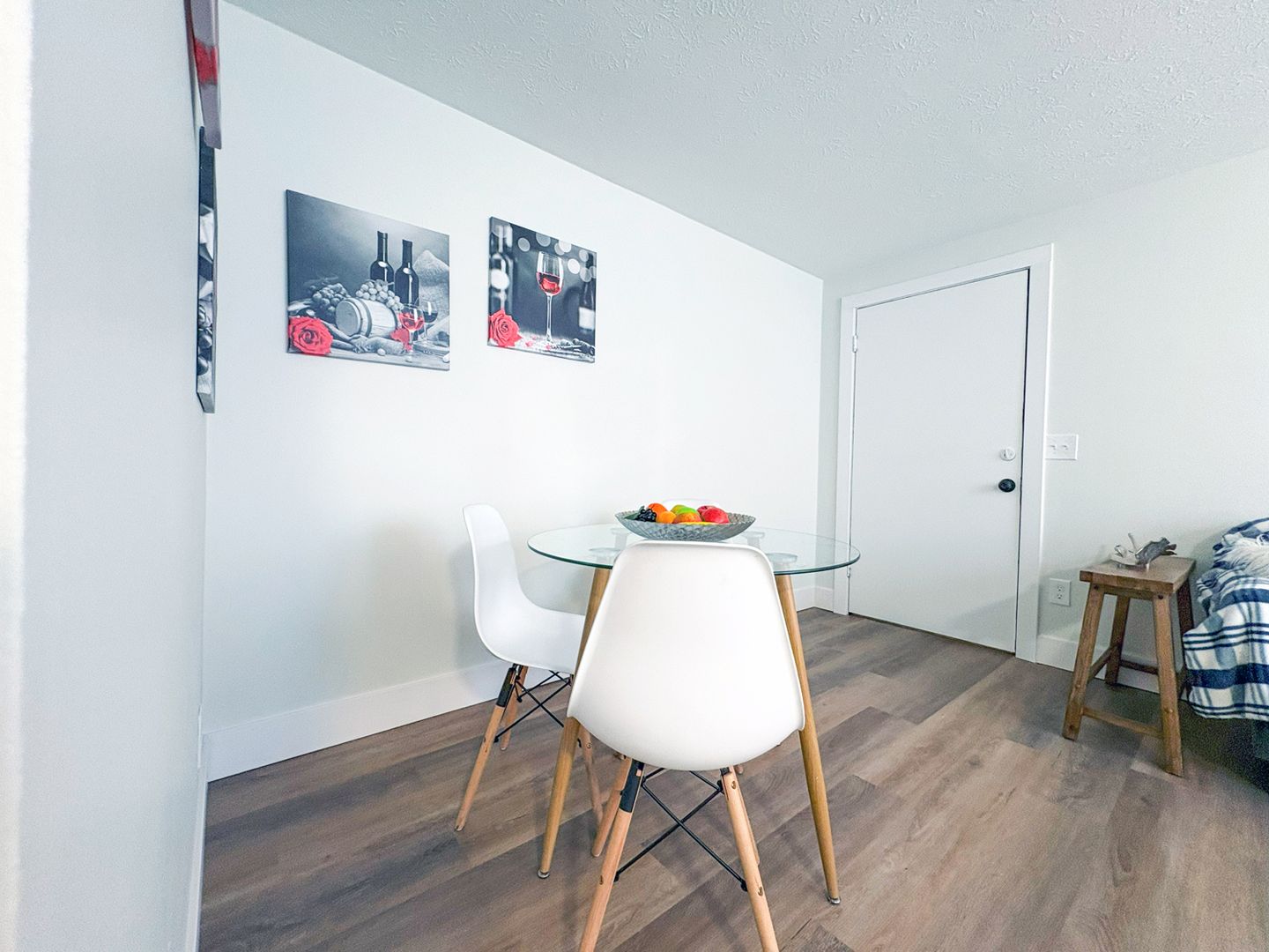 1 Bed and 1 Bath Apartments for Rent in Canton | Newly Renovated Image