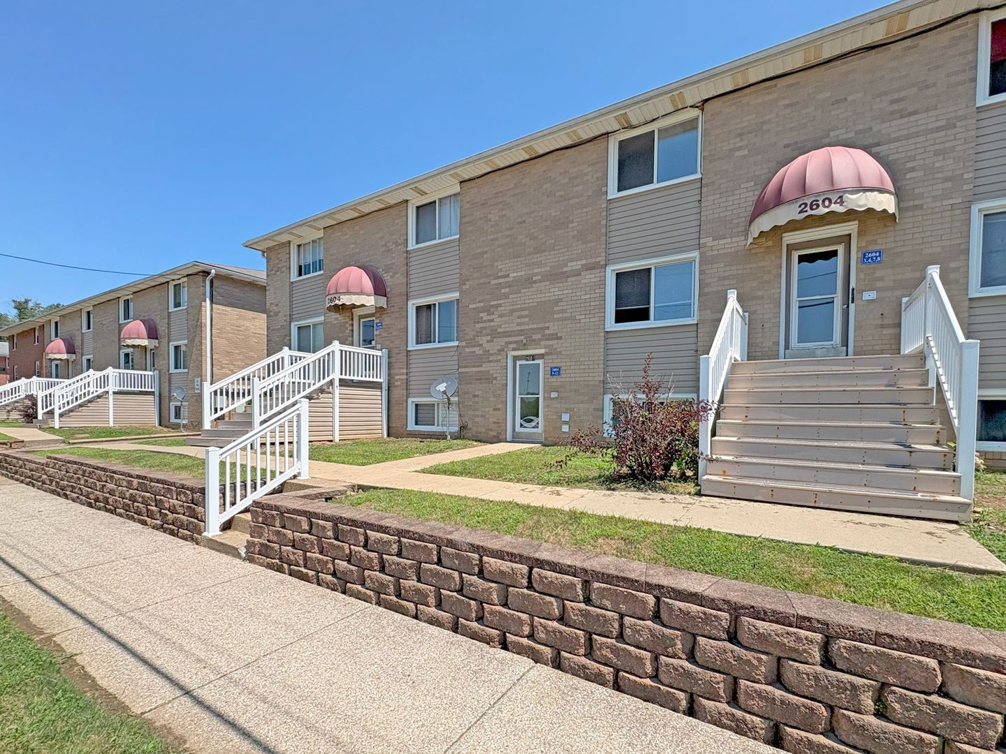 1 Bed and 1 Bath Apartments for Rent in Canton | Newly Renovated Image