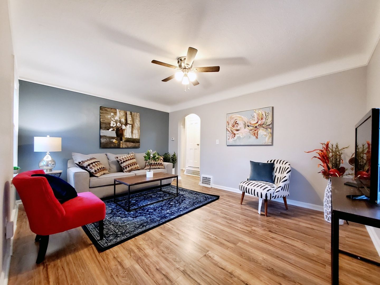 3 Bed – 1.5 Bath Cape Cod for Rent Image