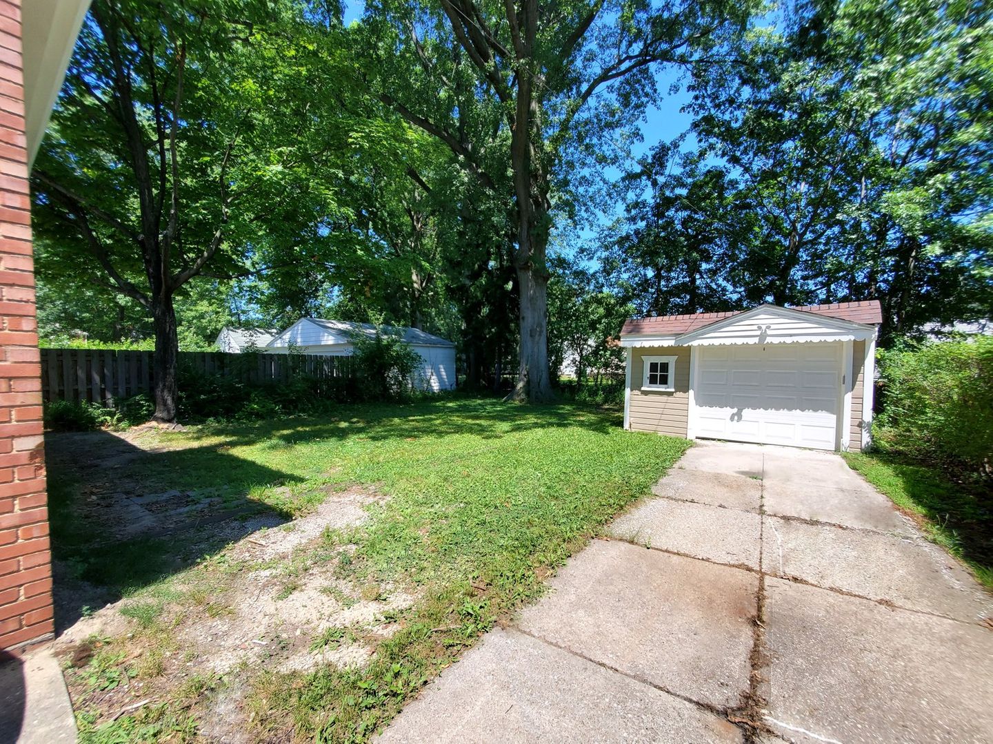 3 Bed – 1.5 Bath Cape Cod for Rent Image